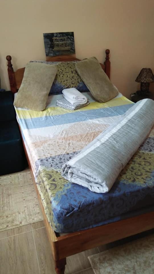 Anvel Homestay Basco Exteriör bild